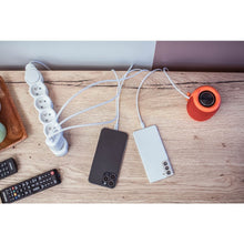 Заредете изображение във визуализатора на галерията – Travel charger forcell gan 65w with 2x usb type c socket, 1x usb a  - 3a with pd and quick charge 4.0 function
