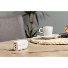 Заредете изображение във визуализатора на галерията – Travel charger forcell gan 65w with 2x usb type c socket, 1x usb a  - 3a with pd and quick charge 4.0 function
