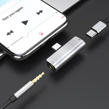 Заредете изображение във визуализатора на галерията – HOCO адаптер AUX 2в1 Type C към Jack 3,5 мм / Typ C LS26 сребрист
