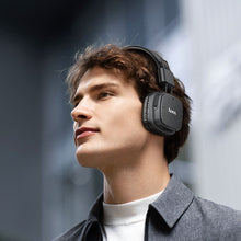 Заредете изображение във визуализатора на галерията – HOCO wireless headphones bluetooth W56 black
