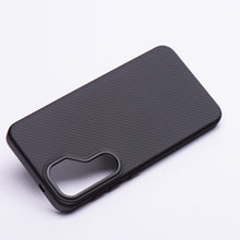 Заредете изображение във визуализатора на галерията – Carbon Elite Mag Cover compatible with MagSafe for SAMSUNG S25 PLUS black
