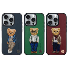 Заредете изображение във визуализатора на галерията – ZUCK BEAR case LONDON CLASSIC for IPHONE 16 chelsea swish
