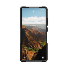 Заредете изображение във визуализатора на галерията – UAG Urban Armor Gear case PLASMA XTE MAGNET with built-in magnet for SAMSUNG S25 Ultra 5G black / orange
