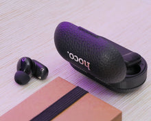 Заредете изображение във визуализатора на галерията – HOCO wireless earphone bluetooth TWS EQ19 midnight black
