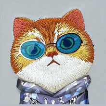 Заредете изображение във визуализатора на галерията – NIMMY case GLASSES COOL CAT for IPHONE 15 gray
