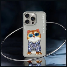 Заредете изображение във визуализатора на галерията – Гръб NIMMY GLASSES COOL CAT за IPHONE 15 Pro сив
