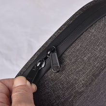 Заредете изображение във визуализатора на галерията – WiWU - Waterproof Smart Case organizer (Airpods Max) - gray

