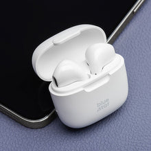 Заредете изображение във визуализатора на галерията – BLUE STAR wireless earphones bluetooth TWS FI7 white
