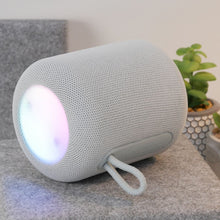 Заредете изображение във визуализатора на галерията – HOCO speaker bluetooth 5W HC30 grey
