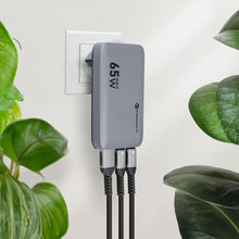 Заредете изображение във визуализатора на галерията – FORCELL F-ENERGY GaN VT-47 Ultra Slim travel charger 2 x Type C + USB A PD QC4.0 4A 65W gray
