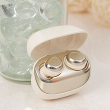 Заредете изображение във визуализатора на галерията – HOCO wireless earphones bluetooth TWS EW200 milky white
