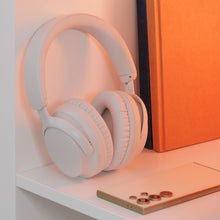 Заредете изображение във визуализатора на галерията – HOCO wire headphones bluetooth W53 morning mist white
