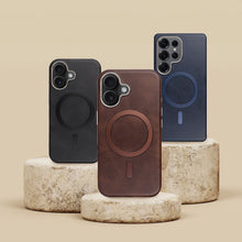 Заредете изображение във визуализатора на галерията – GENTLEMAN MAG COVER Case compatible with MagSafe for IPHONE 16 PRO brown
