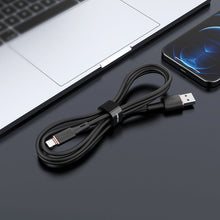 Заредете изображение във визуализатора на галерията – Acefast cable usb a tp lightning 8-pin mfi 2,4a c2-02 silicone 1,2m black
