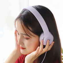 Заредете изображение във визуализатора на галерията – HOCO wire headphones Jack 3,5 mm with microphone W21 purple
