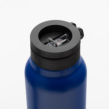 Заредете изображение във визуализатора на галерията – Magnetic holder compatible with MagSafe with 750ml container blue
