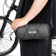 Заредете изображение във визуализатора на галерията – WILDMAN traveling bag for bike handlebars with zipper 2L GD7X green
