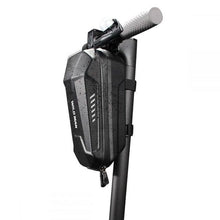 Заредете изображение във визуализатора на галерията – WILDMAN traveling bag for scooter waterproof 3L ES8 Plus black
