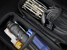 Заредете изображение във визуализатора на галерията – WILDMAN traveling bag for bottle holder 0,8L E3 black
