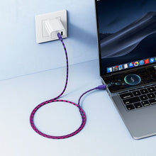 Заредете изображение във визуализатора на галерията – Кабел USB C към USB C Hoco 3A 60W 1 m X116 gradient лилав
