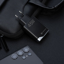 Заредете изображение във визуализатора на галерията – FORCELL F-ENERGY GaN III B245201(2C) Ultra Slim travel charger 2 x Type C + USB A PD QC4.0 3A 45W black
