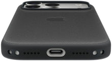 Заредете изображение във визуализатора на галерията – iPhone 17 Pro TechWoven Case with MagSafe - Black
