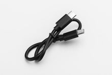 Заредете изображение във визуализатора на галерията – FORCELL F-ENERGY F5K8 Super Slim powerbank compatible with MagSafe PD3.0 QC4.0 15W 5000 mAh grey
