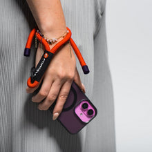 Заредете изображение във визуализатора на галерията – FORCELL F-DESIGN R10X40 wrist phone lanyard with adjustable length (max 20cm in the loop) red

