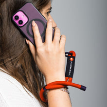Заредете изображение във визуализатора на галерията – FORCELL F-DESIGN R10X40 wrist phone lanyard with adjustable length (max 20cm in the loop) red
