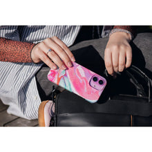 Заредете изображение във визуализатора на галерията – Гръб FORCELL F-PROTECT Mirage  съвместим с MagSafe за IPHONE 15 розов marble
