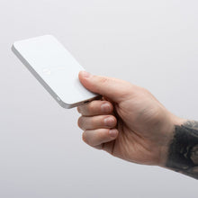 Заредете изображение във визуализатора на галерията – FORCELL F-ENERGY F5K8 Super Slim powerbank compatible with MagSafe PD3.0 QC4.0 15W 5000 mAh white
