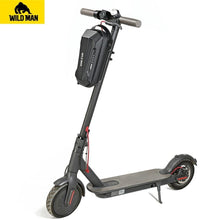 Заредете изображение във визуализатора на галерията – WILDMAN traveling bag for scooter waterproof 2L GD9X black
