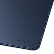 Заредете изображение във визуализатора на галерията – Eco leather desk pad Satechi ST-LDMB blue
