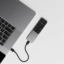 Заредете изображение във визуализатора на галерията – Wireless laser presenter Satechi bluetooth R2 ST-BTMR2M space gray
