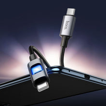 Заредете изображение във визуализатора на галерията – LED Кабел USB C към USB C Hoco 3A 60W 1,2 m U144 черен
