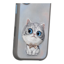 Заредете изображение във визуализатора на галерията – Гръб NIMMY BIG EYED PET 2.0 Cat за IPHONE 17 сив
