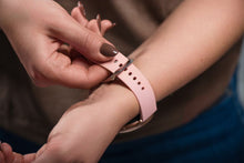 Заредете изображение във визуализатора на галерията – Smartwach TITMO O-150 (AMOLED, bluetooth call) pink
