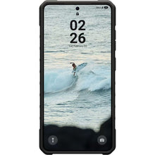 Заредете изображение във визуализатора на галерията – UAG Urban Armor Gear case PATHFINDER MAGNET with built-in magnet for SAMSUNG S26 Ultra black
