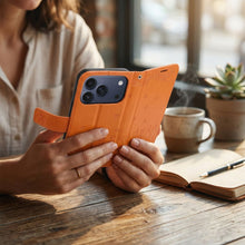 Заредете изображение във визуализатора на галерията – MEZZO Book case for IPHONE 17 cats brown
