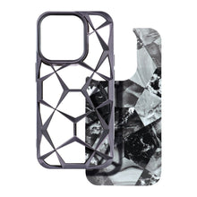Заредете изображение във визуализатора на галерията – TWINKI Case for IPHONE 16e black
