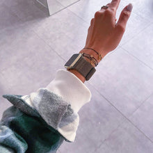 Заредете изображение във визуализатора на галерията – Tech-Protect Mellow Strap for Apple Watch 4 / 5 / 6 / 7 / 8 / 9 / SE / Ultra 1 / 2 (42/44/45/49 mm) - Black

