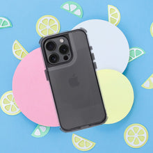 Заредете изображение във визуализатора на галерията – MATRIX CLEAR Case for IPHONE 16e black
