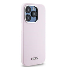Заредете изображение във визуализатора на галерията – DKNY case for IPHONE 15 Pro compatible with MagSafe DKHMP15LSMCHLP (DKNY HC MagSafe Silicone W/Horizontal Metal Logo) pink
