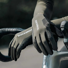 Заредете изображение във визуализатора на галерията – Rockbros 16110006003 shock-absorbing cycling gloves size L - green and black
