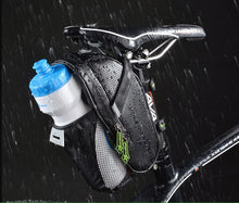 Заредете изображение във визуализатора на галерията – Rockbros C7-1 waterproof bicycle bag with saddle mounting 1.5l - black
