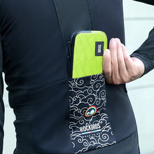 Заредете изображение във визуализатора на галерията – Rockbros bicycle bag 30990043005 for phone, keys, wallet 0.15 l - light green
