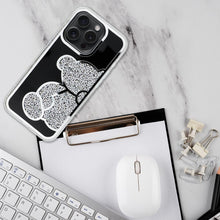 Заредете изображение във визуализатора на галерията – Case for iPhone 18 Pro / 17 Pro Teddy Bear silver
