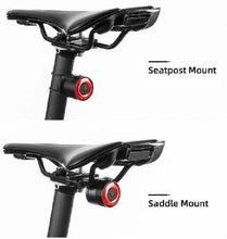 Заредете изображение във визуализатора на галерията – Rockbros Q3 rear bicycle lamp with intelligent stop system - black
