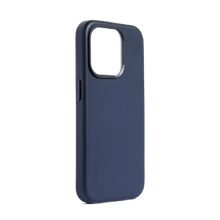 Заредете изображение във визуализатора на галерията – Decoded Leather Case with MagSafe for iPhone 15 Pro - blue
