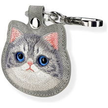 Заредете изображение във визуализатора на галерията – NIMMY case for tracker / keychain BIG EYED PET 2.0 Cat gray
